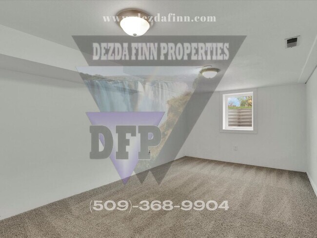 Building Photo - Newly Renovated Shadle Park Charmer Availa...