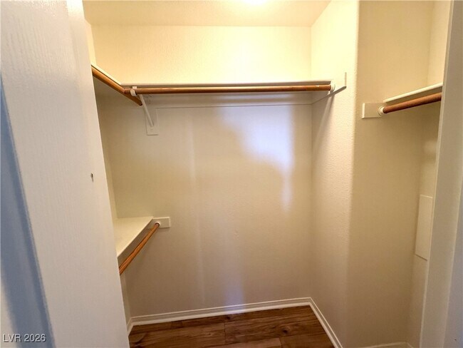 Building Photo - 448 Comstock Ave