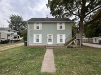 Building Photo - 107 W Prairie St