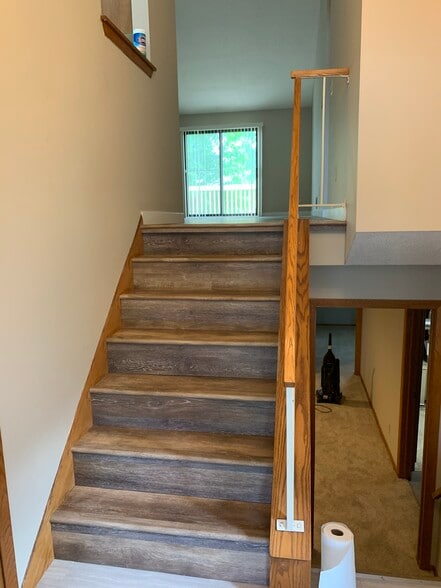 Front Entryway - 2044 Bradley St