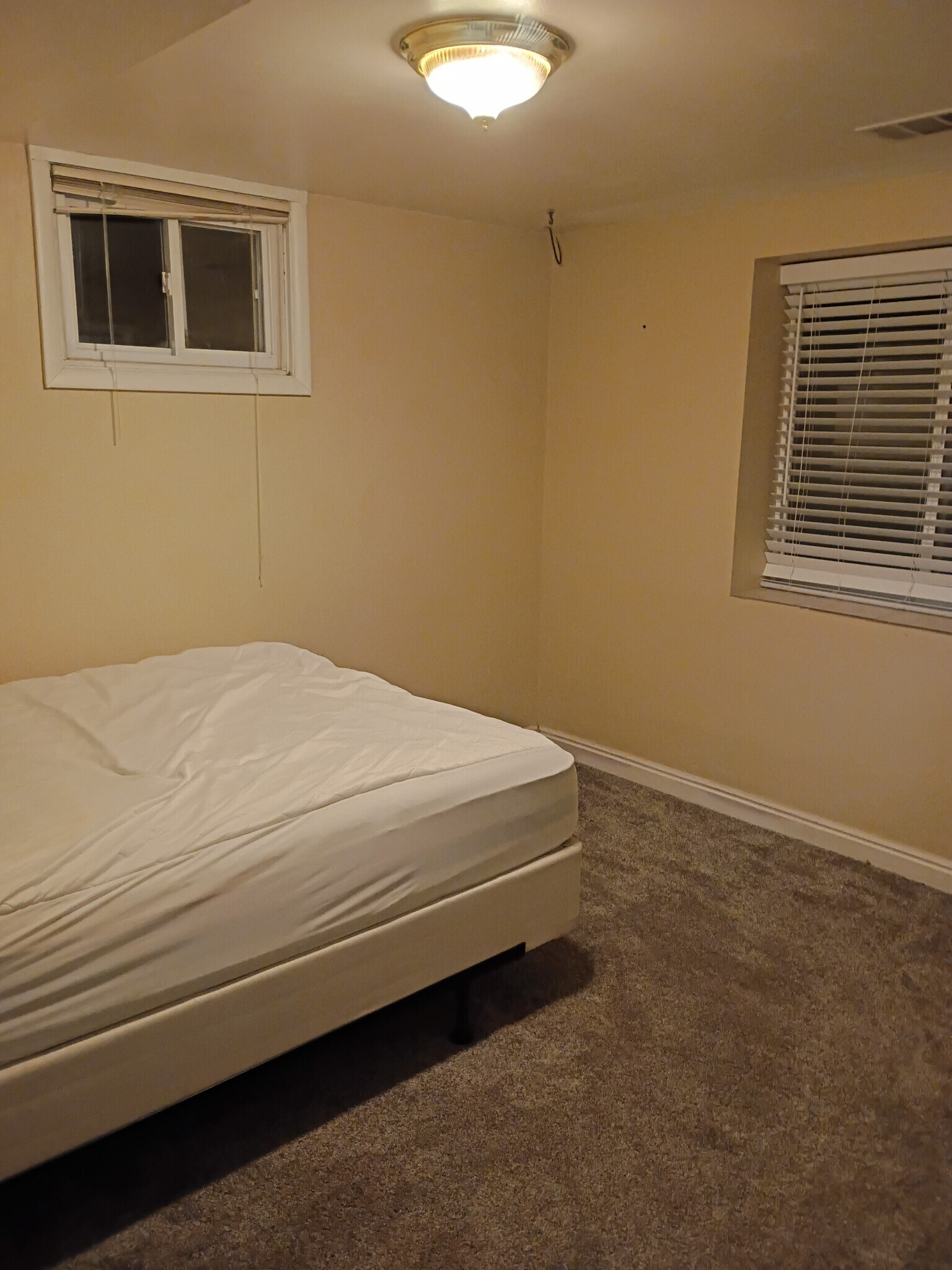 Building Photo - 564 Richland Ave