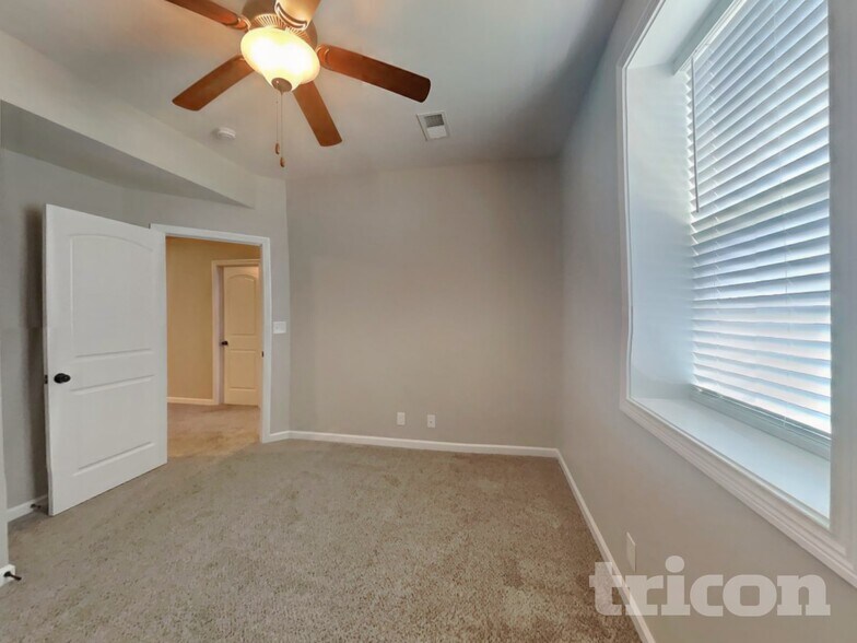 Building Photo - 1195 Belvoir Ln