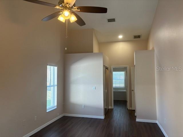 Building Photo - 736 Sunflower Dr