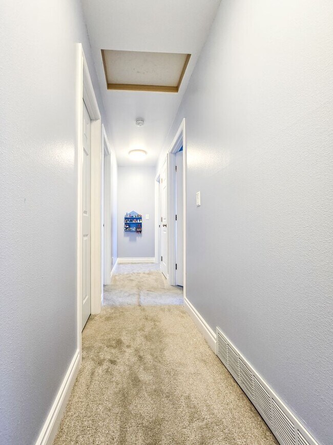 Building Photo - 4BD/2.5BA Monroe Home