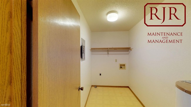 Building Photo - 2141 Xavier St