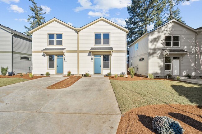 Building Photo - 2 Weeks Free W/ Approved Application By 08...