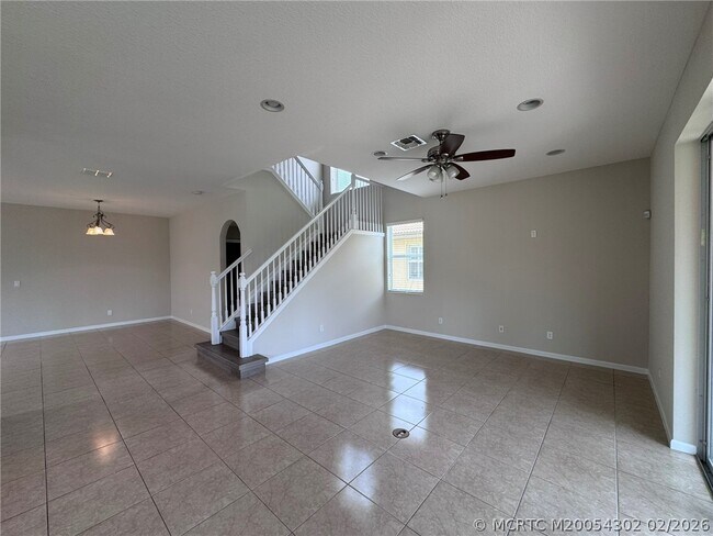 Building Photo - 11239 SW Barton Way