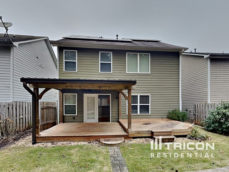Building Photo - 223 Brookhaven Ct