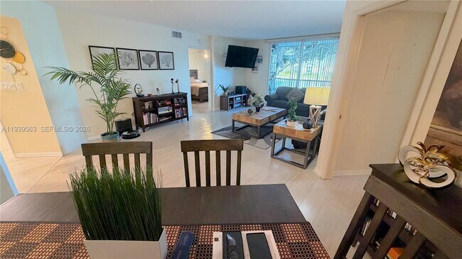 Building Photo - 9539 Weldon Cir