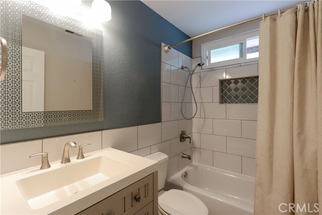 Building Photo - 25075 Sanoria St