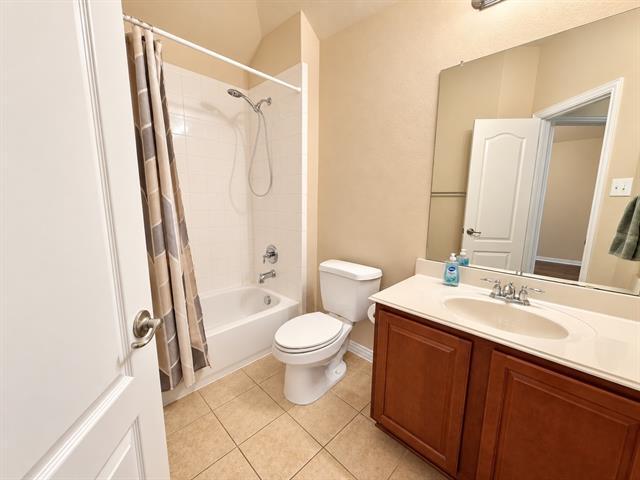 Building Photo - 1572 Barksdale Dr