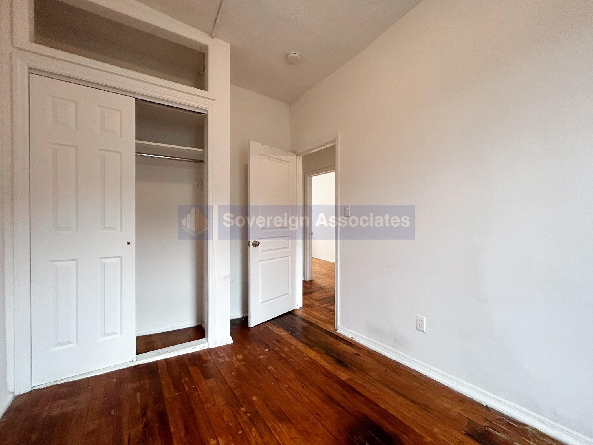 Building Photo - 3139 Broadway