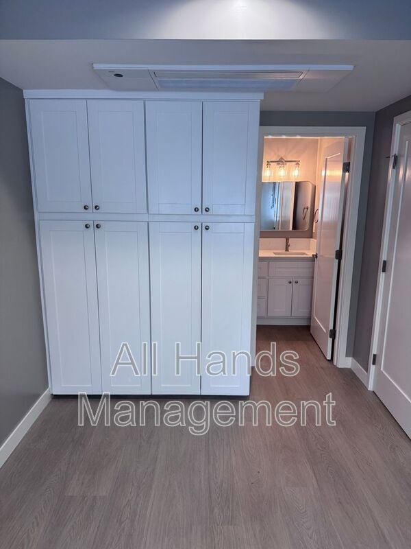 Building Photo - 5117 E The Toledo