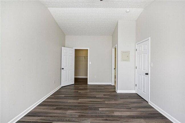 Building Photo - 1371 Keys Crossing Dr NE