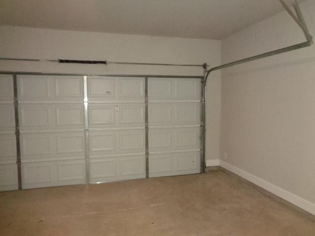 Building Photo - 402 Cherokee Dr