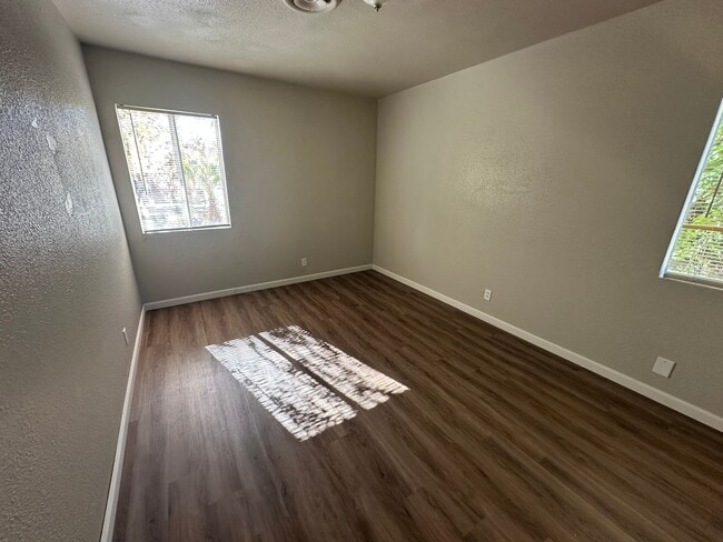 Building Photo - 3461 Ashley Ave