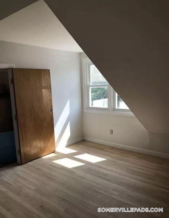 Building Photo - 160 Broadway