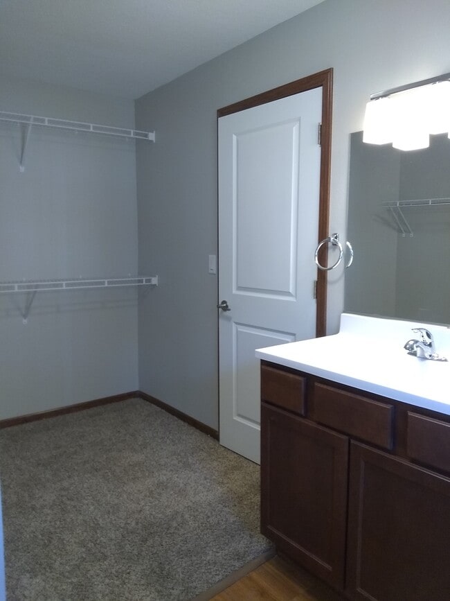 Building Photo - South 4th 4 plex