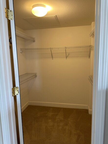 Building Photo - 1722 20th Ave