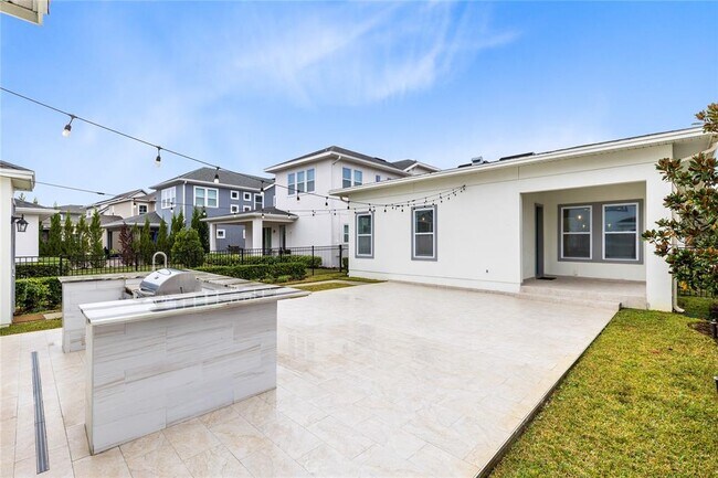 Building Photo - 8250 Nemours Pkwy