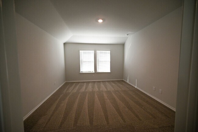 Building Photo - Beautiful Home in Springtown