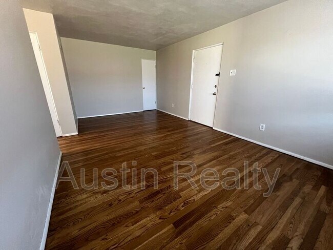 Building Photo - 9111 Olive Blvd