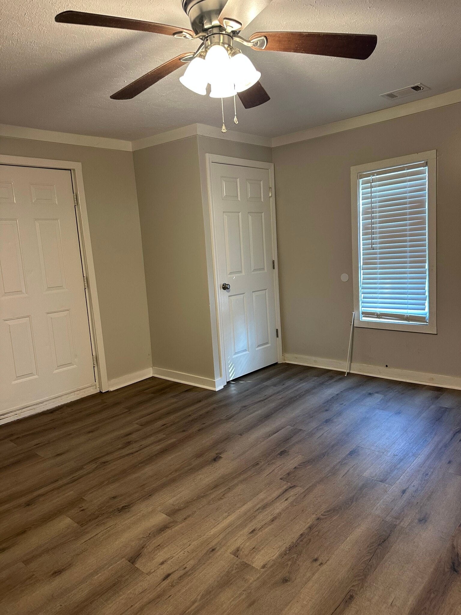 Building Photo - 615 Cassville Rd SE