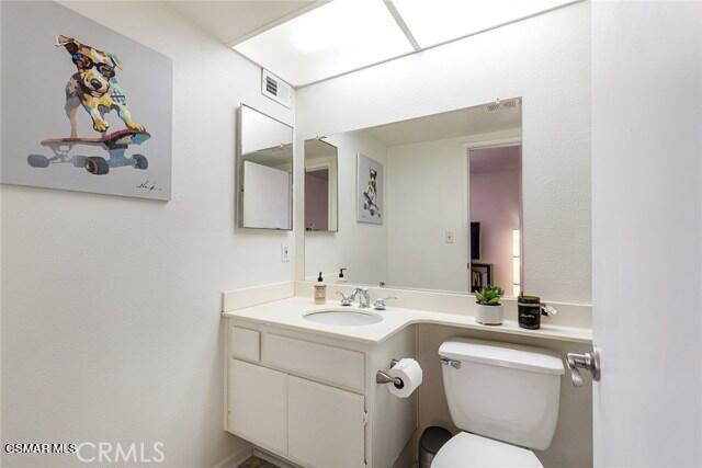 Building Photo - 21040 Parthenia St