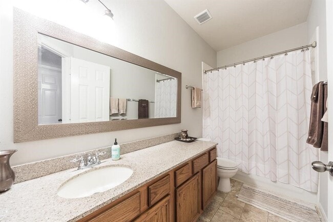 Building Photo - 9934 Barr Lake Dr