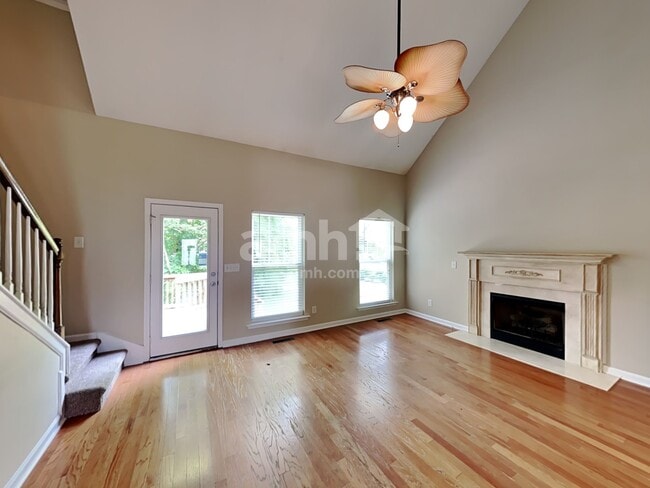 Building Photo - 1403 Bern Dr