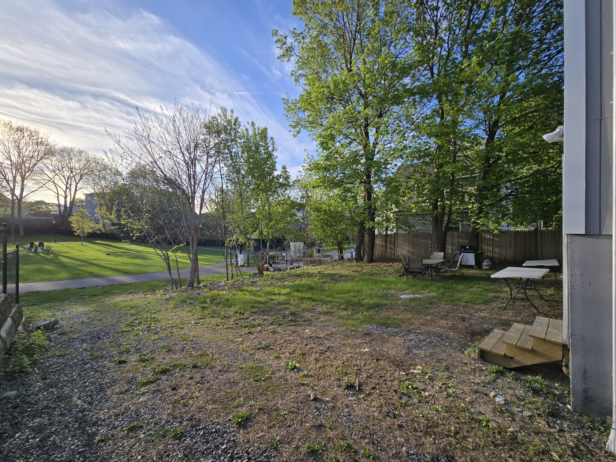 Building Photo - 157 3rd St