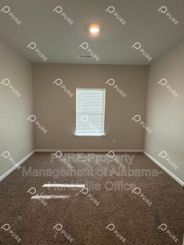 Building Photo - 14170 Lannister Ln