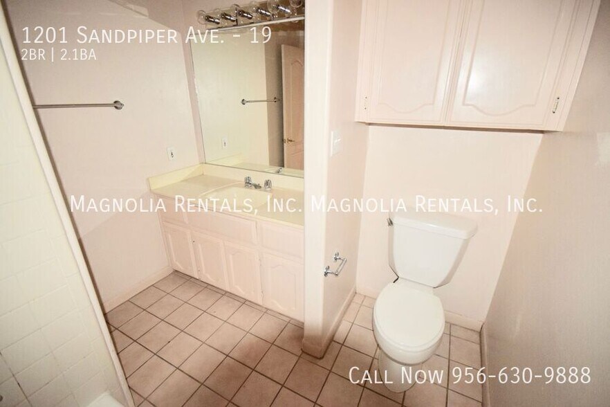 Building Photo - 1201 Sandpiper Ave