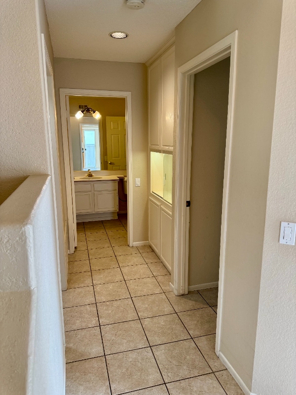 Building Photo - 4627 Cordoba Way