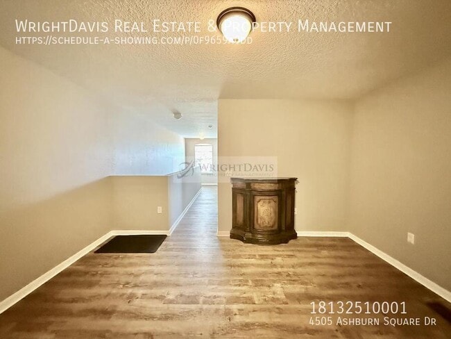 Building Photo - 4505 Ashburn Square Dr