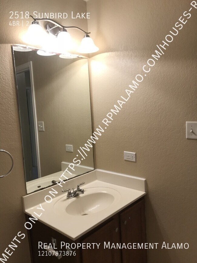 Building Photo - 2518 Sunbird Lk