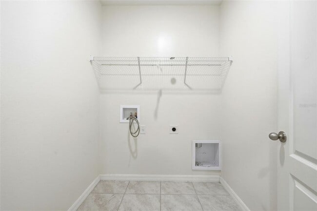 Building Photo - 2633 Grand Central Ave