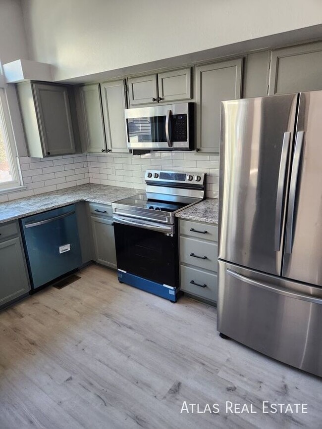 Building Photo - 13356 Albion Cir