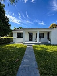 Building Photo - 6791 SW 25th St