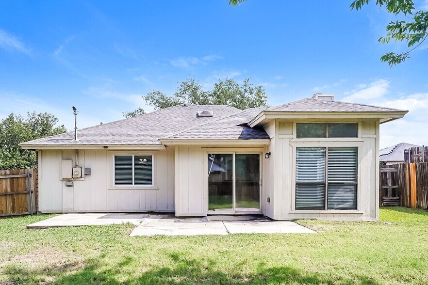 Building Photo - 6721 Rhea Ridge Dr
