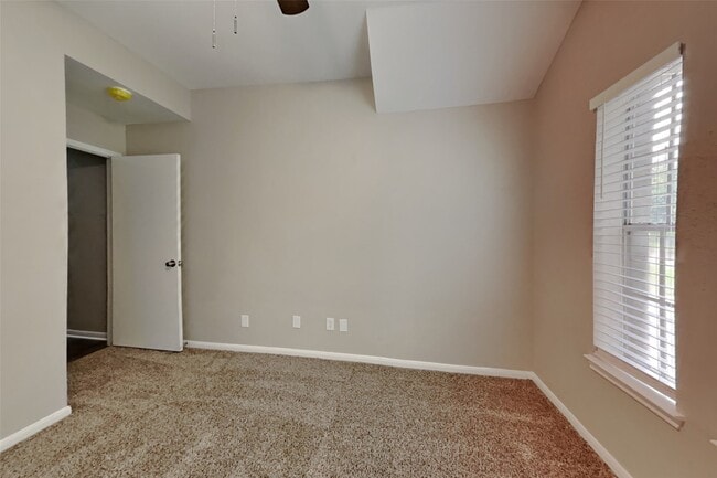Building Photo - 2222 Friarwood Trail