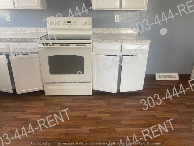 Building Photo - Great Westminster Location - 2 Bedrooms, 1 Bath with Bonus Square Footage in the Basement!