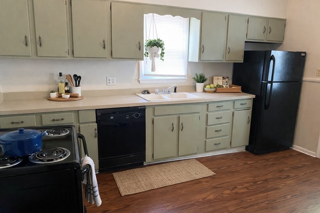 Building Photo - 339 Park Ave