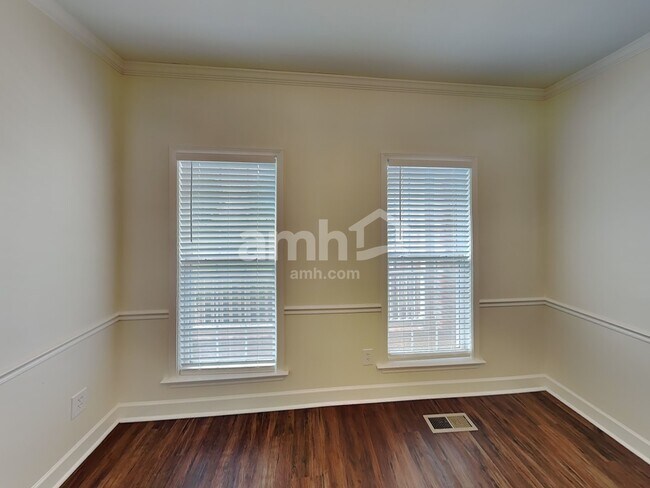 Building Photo - 3047 Romain Trail