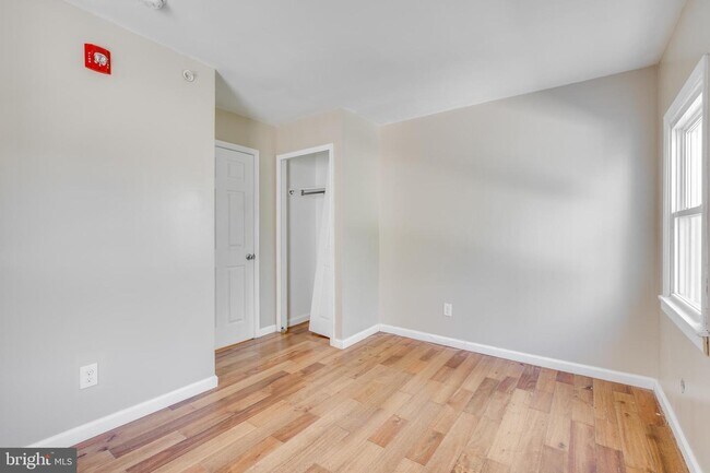 Building Photo - 662 N 33rd St