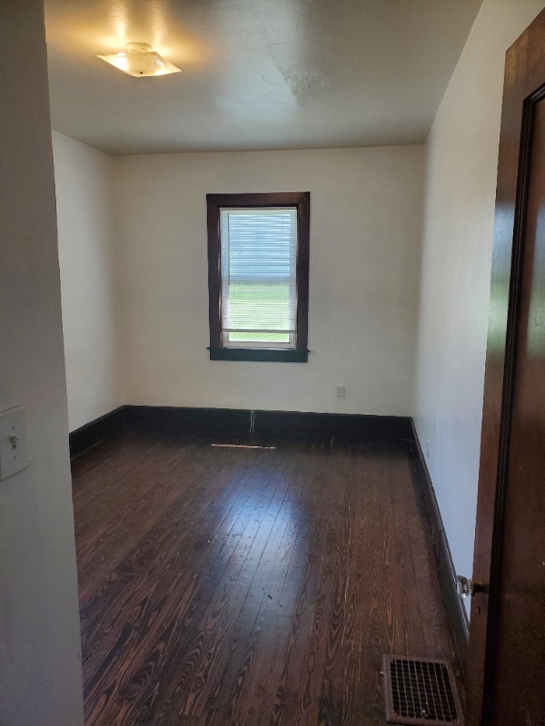 Building Photo - 2910 Endicott Ave