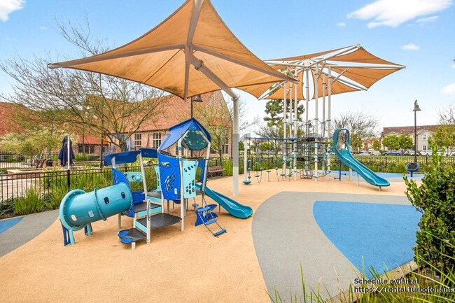 Building Photo - 12271 Summer Ln