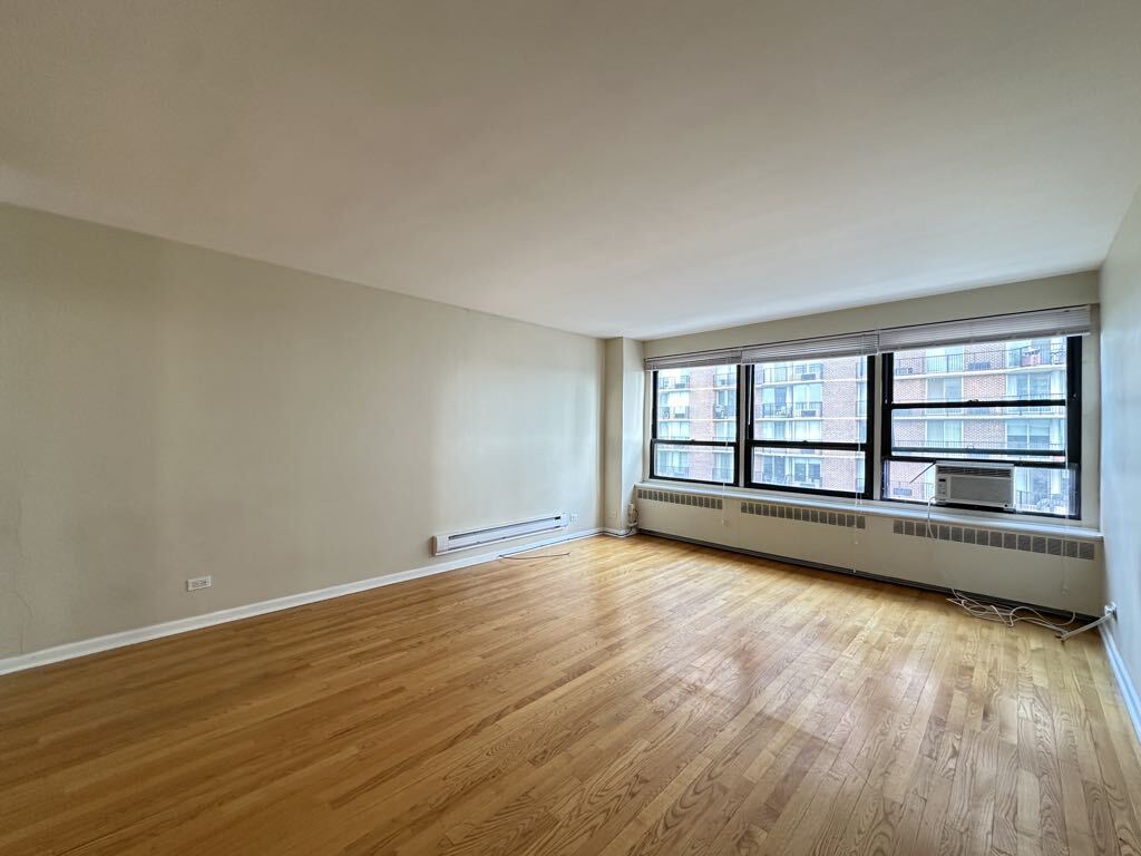 Building Photo - 4180 N Marine Dr