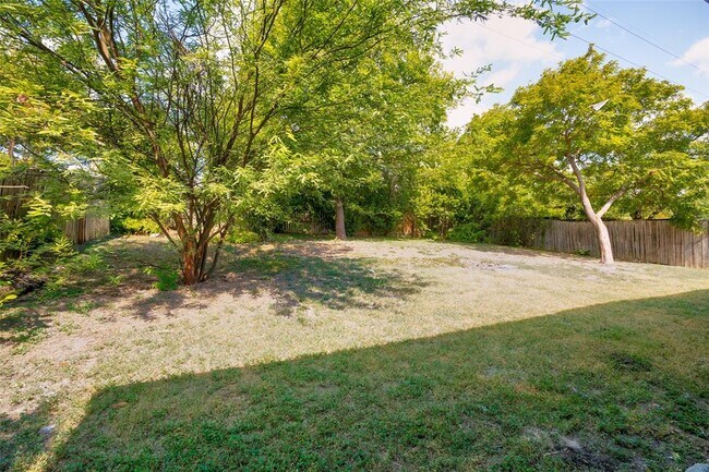 Building Photo - 7506 Glenhill Rd