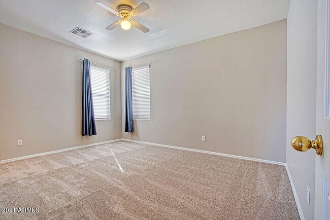 Building Photo - 35210 N 30th Dr